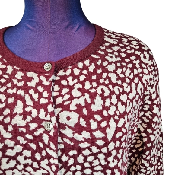 Lands' End Maroon White Leopard Print Supima Cotton Cardigan Sweater Size Large - Picture 2 of 7